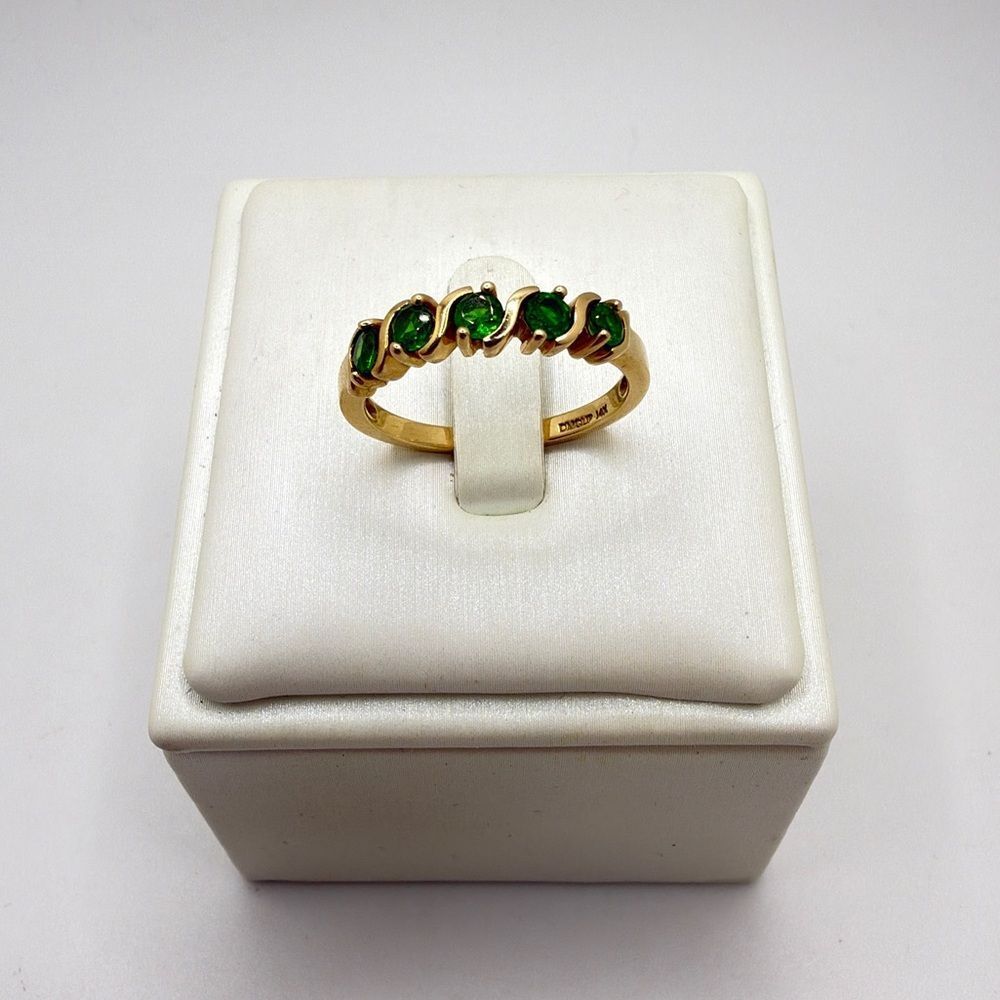 14kt yellow gold ring with five, 3mm faceted, round cut chrome diopside stones!